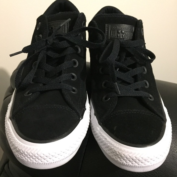 Converse Allstars NWOT - Picture 4 of 8